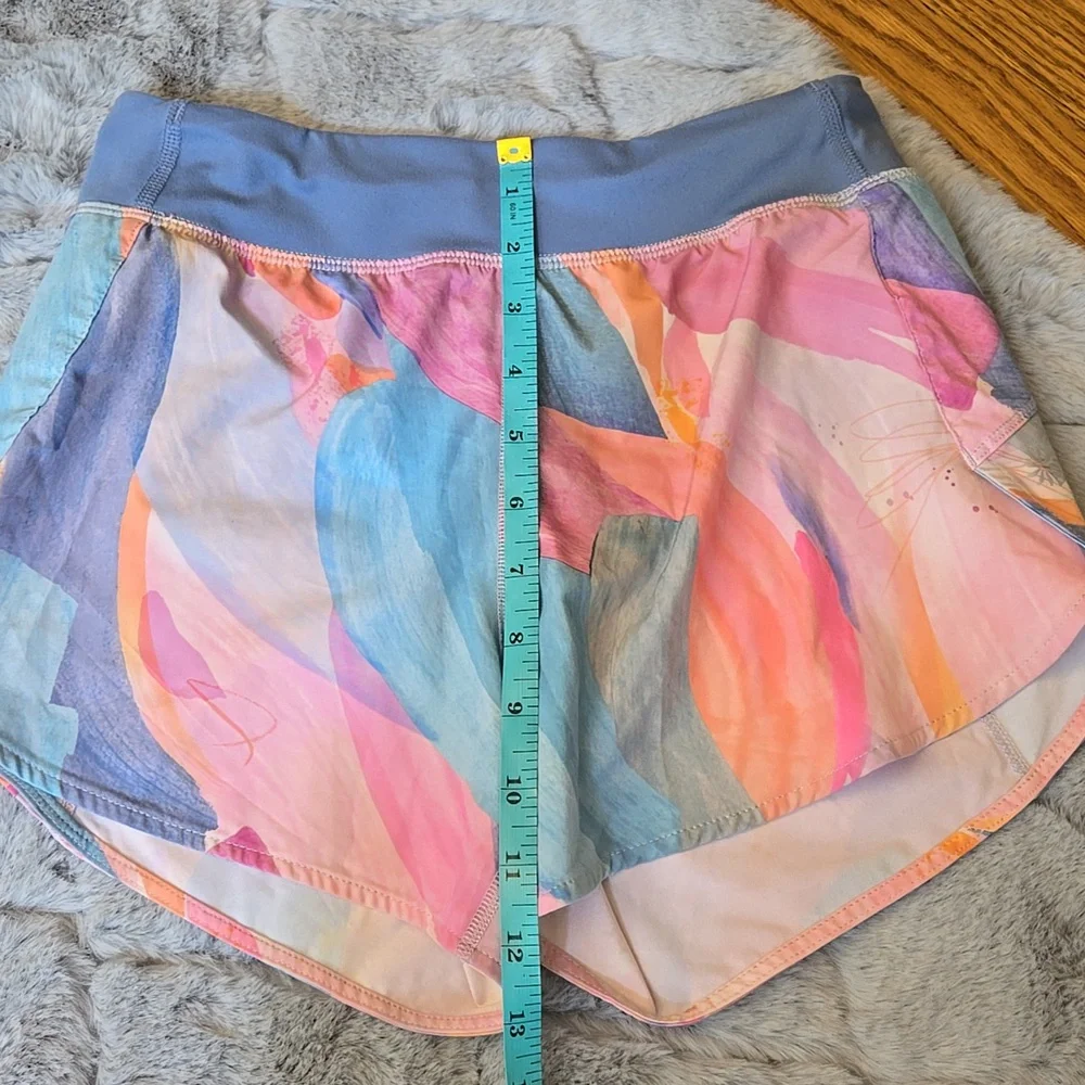 Athleta Girl Run The World Shorts, Girls Large, Great Condition